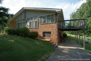 1520 Happy Acres DR