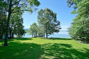 212 Gross Point DR