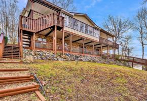 1701 Happy Acres DR