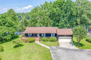 965 Lakemount DR