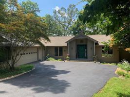 308 Island Pointe LN