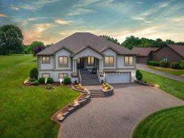 108 Pointe O Woods DR