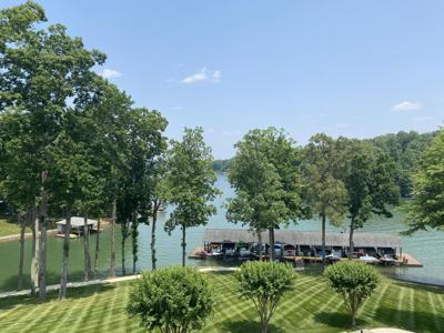 305 S Pointe Shore DR