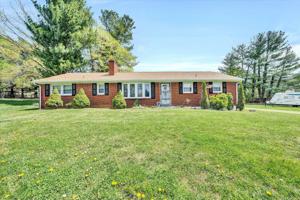 196 Oak DR