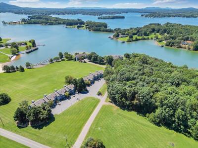 170 Sailors Cove DR