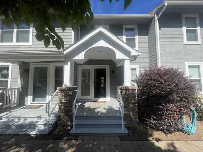 261 Shore DR