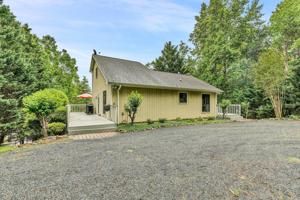 1376 Piney Point RD
