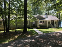 2894 Lake Retreat RD