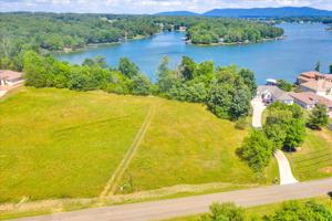 Lot 10 Blue Heron DR