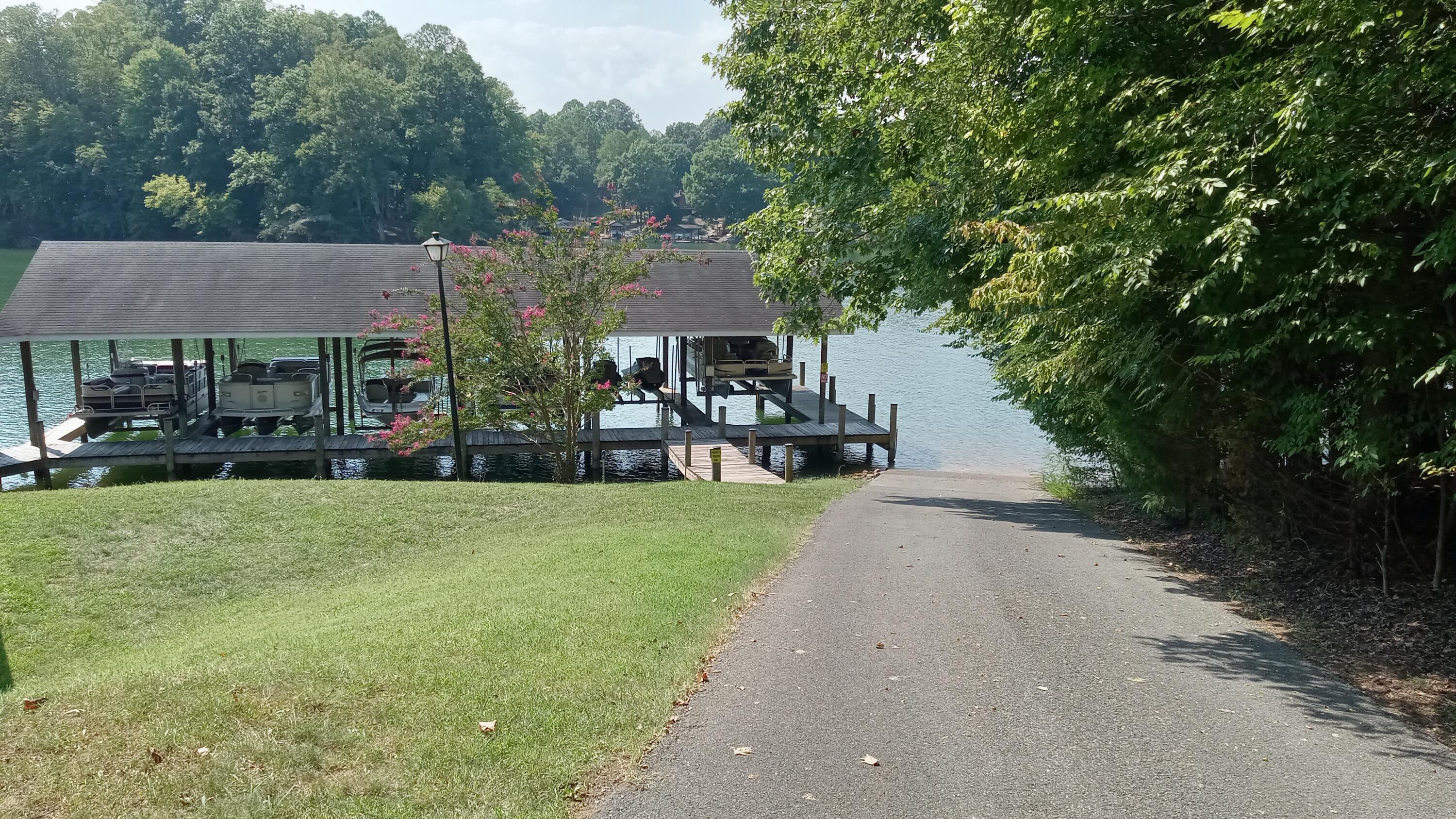 Image 4: lake access