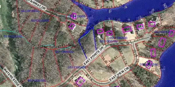 Image 3: Waterfront Lot
