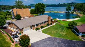 4893 Lakeshore DR