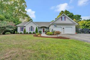 40 Clifton CIR