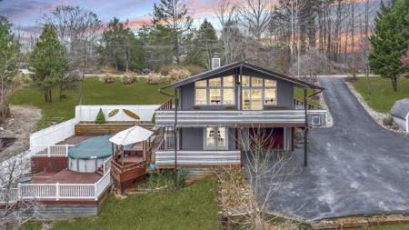 402 Hemlock Shores DR