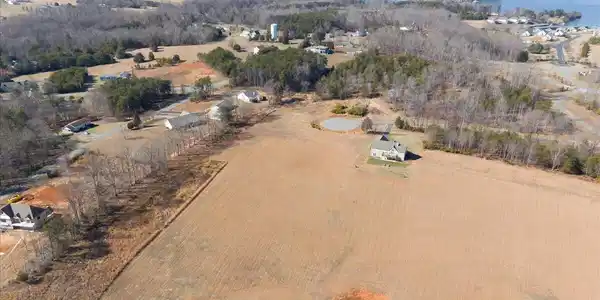 Image 4: 05-Lot 65 Congressional Way_05