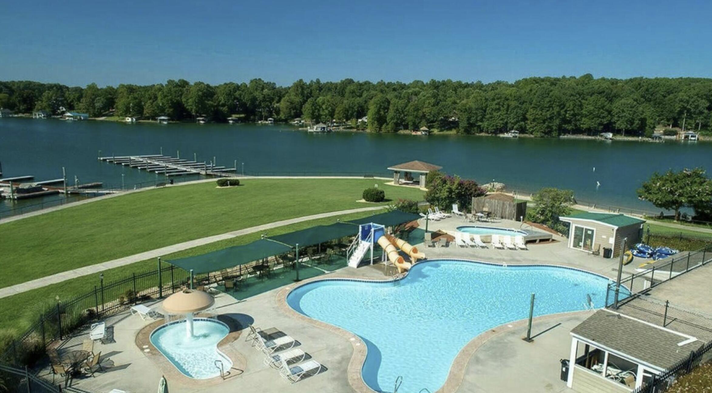 Image 4: View Pool