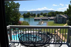290 SAILORS COVE DR Unit #408