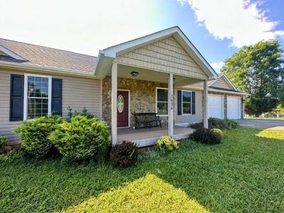 3654 Bluewater DR