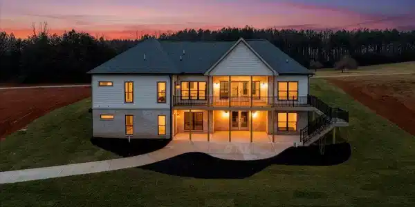 639 Compass Cove CIR