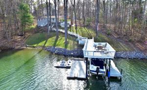 60 Goldfinch CIR