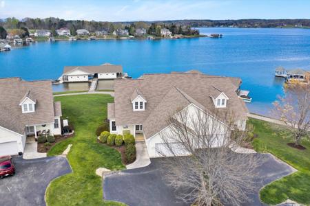 424 Haley Scott DR