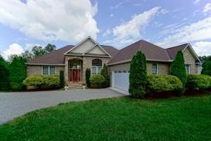 494 Peaks View DR
