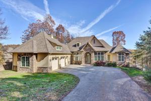 311 Waverly LN