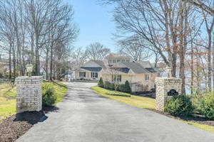 100 Bay Front RD