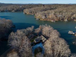113 Land Harbor LN