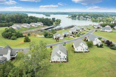 190 Lands End CIR