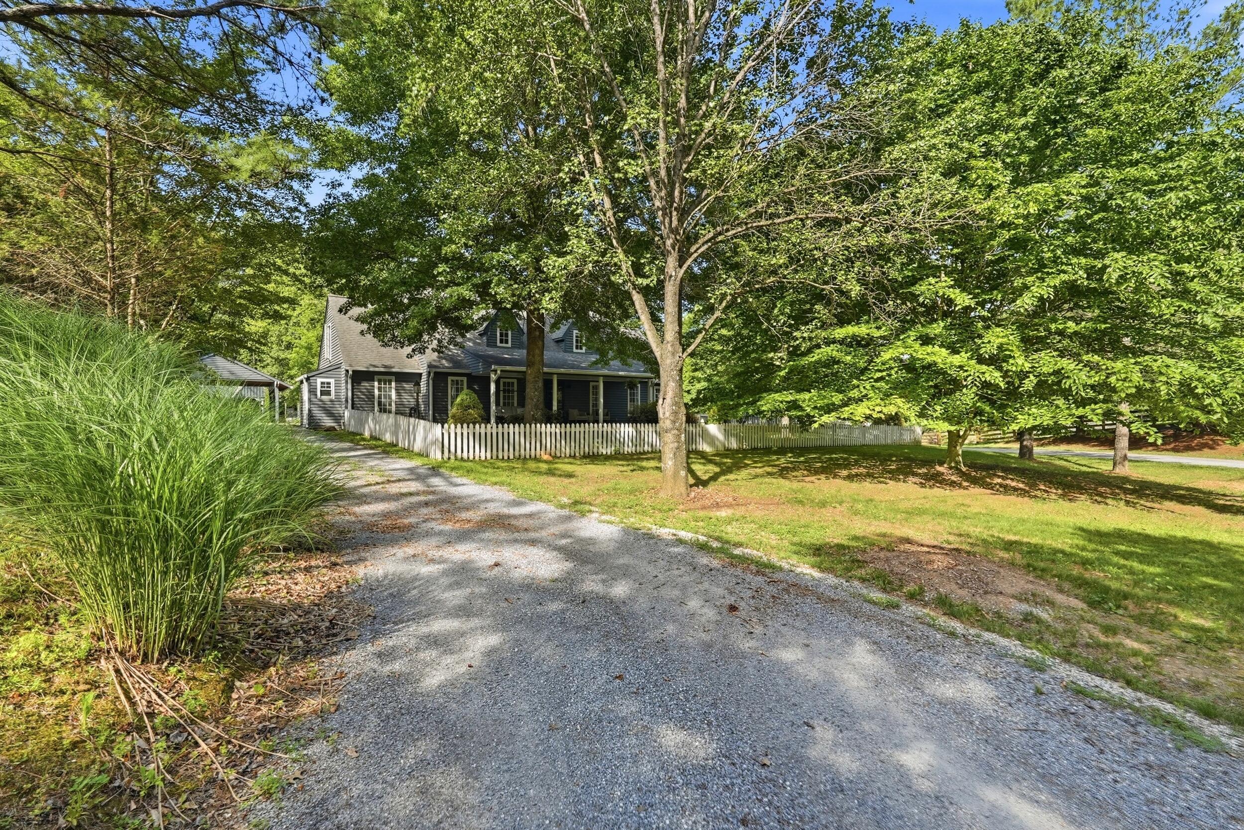 Image 2: 101 hemlock shores dr_056