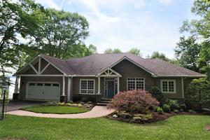 480 Waverly LN