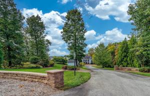 110 Sunset Pointe DR