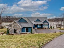 511 Stillwater DR