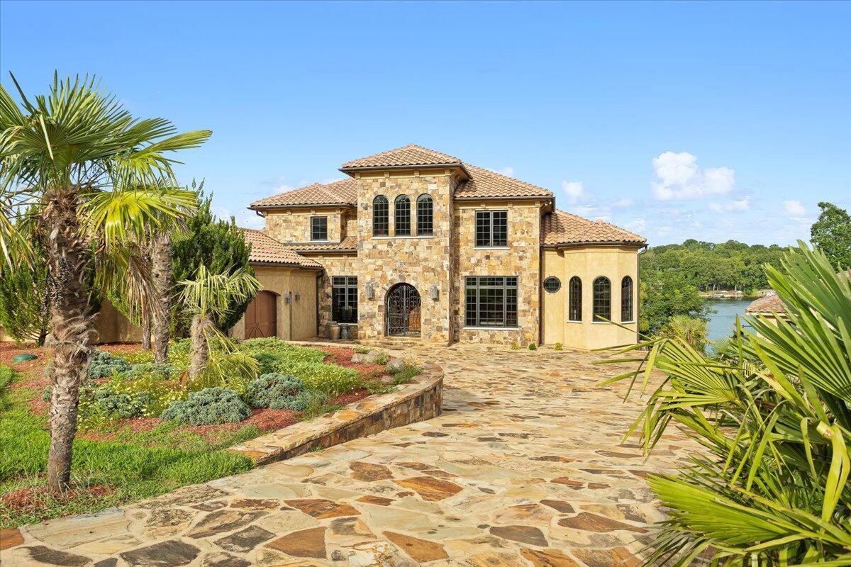 Image 1: 19-331 Blue Heron Dr_19