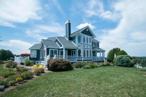 50 NORTH POINTE LN