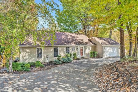 6409 Scruggs RD