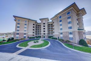 100 Bridgewater Pointe PL