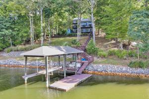 112 Brentwood LN