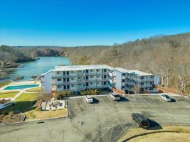 1089 Bluewater DR
