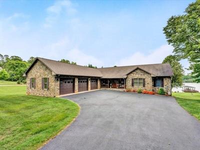 125 Inlet DR