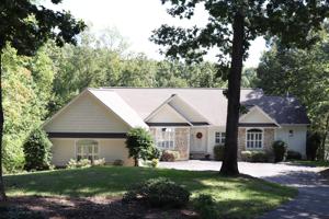465 Island Pointe LN