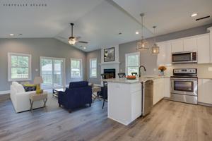 447 Bermuda DR
