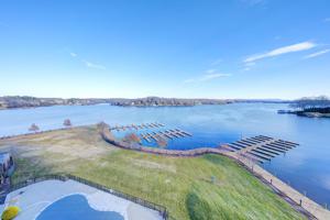 100 BRIDGEWATER POINTE PL