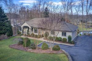 90 Oak Point DR