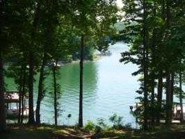 210 Lakewood DR