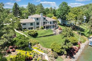 113 Hillview DR