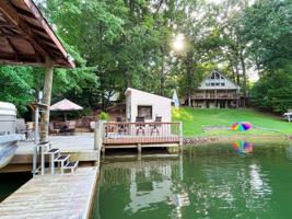 1010 Parkside DR