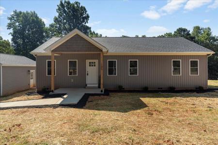 105 Minton CIR