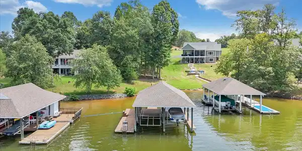 Image 2: 09-DJI_20250818123837_0105_D
